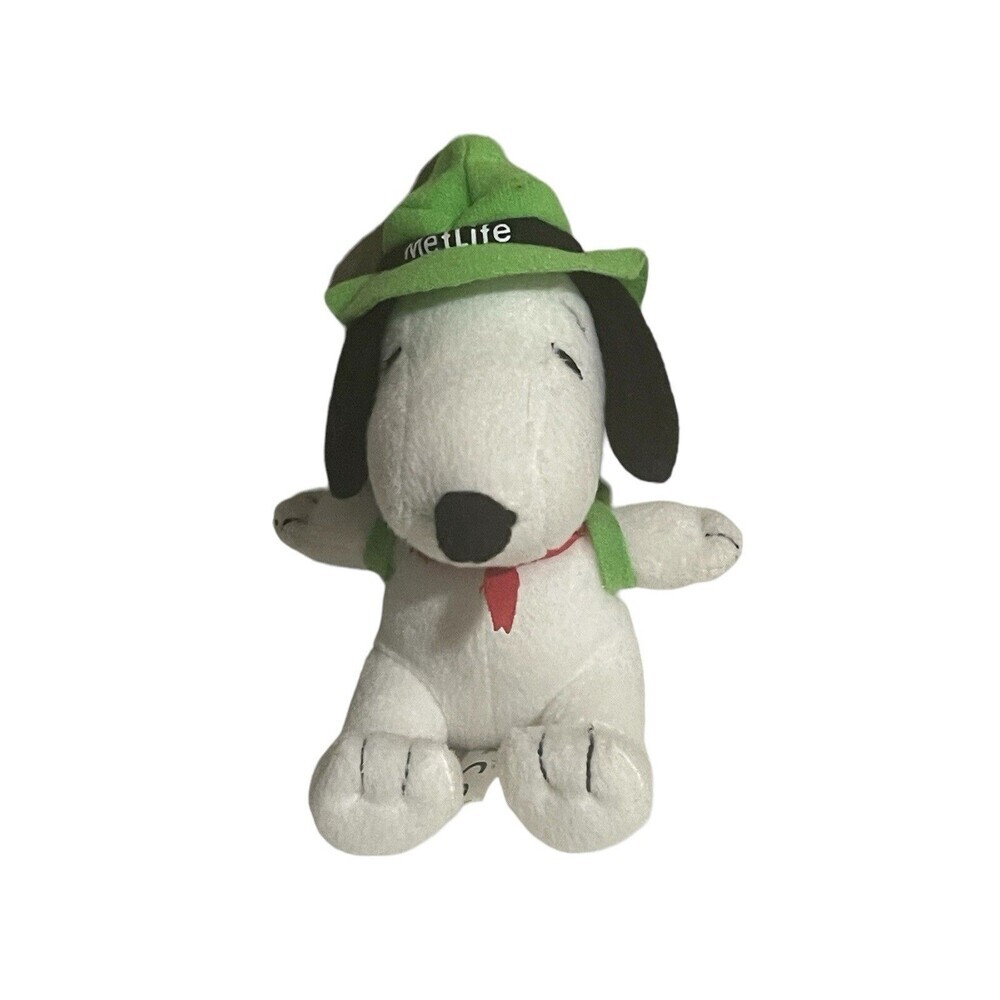 MetLife Snoopy Plush 6” Hiker Camper Green Hat & Backpack  2016 Stuffed Animal
